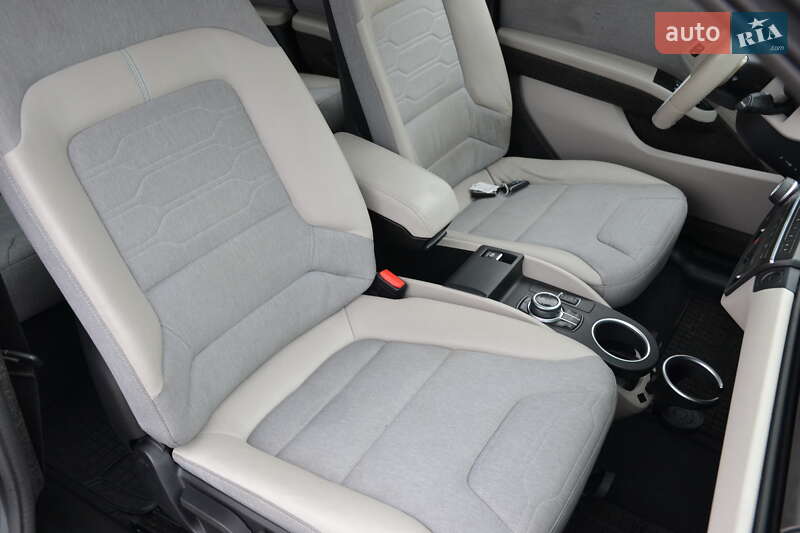 Хетчбек BMW I3 2017 в Луцьку фото 24 Хетчбек BMW I3 2017 в Луцьку