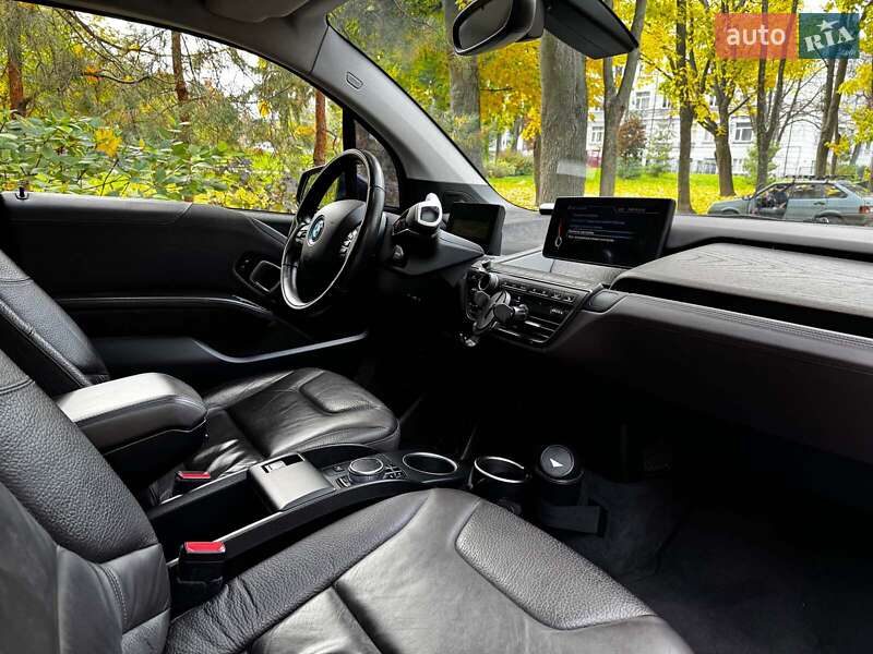 Хэтчбек BMW I3 2016 в Киеве