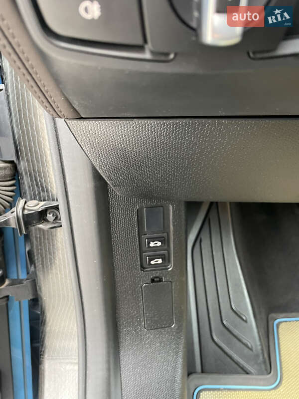 Хэтчбек BMW I3 2017 в Киеве