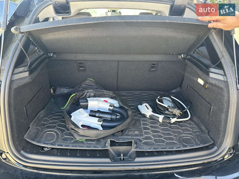 Хэтчбек BMW I3 2014 в Киеве