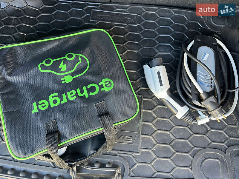 Хэтчбек BMW I3 2014 в Киеве