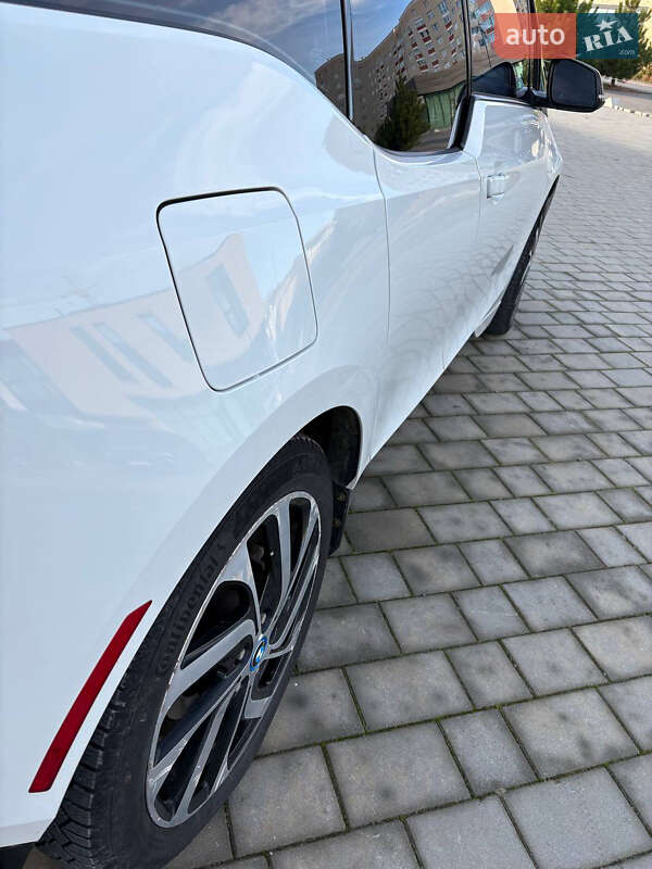 Хэтчбек BMW I3 2015 в Хмельницком