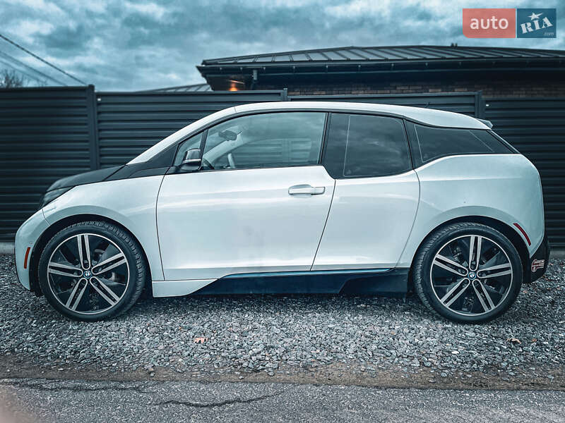 Хэтчбек BMW I3 2016 в Лапаевке