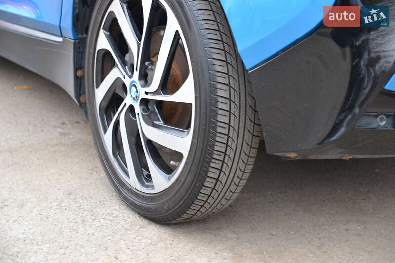 Хэтчбек BMW I3 2017 в Луцке