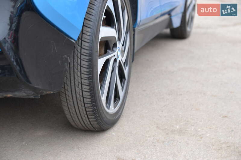 Хэтчбек BMW I3 2017 в Луцке