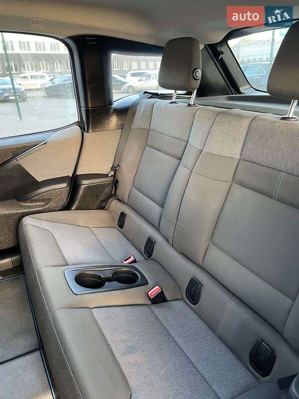 Хэтчбек BMW I3 2015 в Киеве