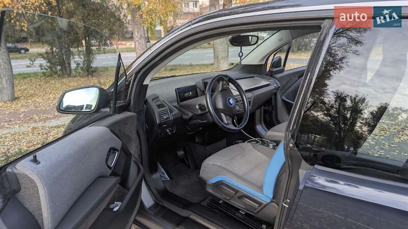 Хэтчбек BMW I3 2017 в Черновцах