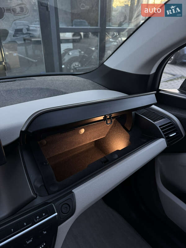 Хэтчбек BMW I3 2015 в Львове