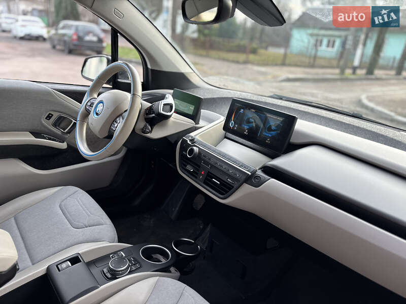 Хэтчбек BMW I3 2016 в Житомире
