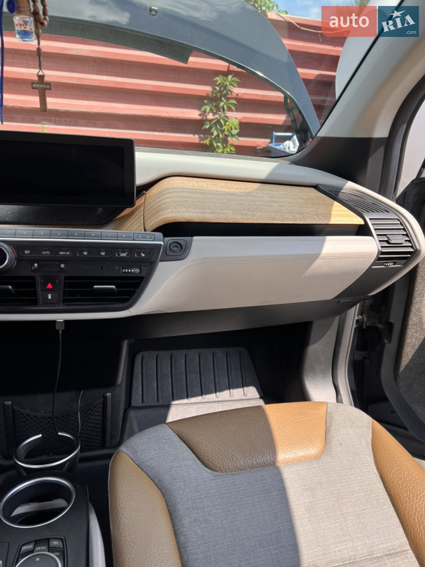 2015 BMW i3 - мініатюра 21