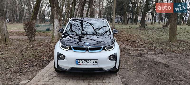 Хэтчбек BMW I3 2015 в Ужгороде