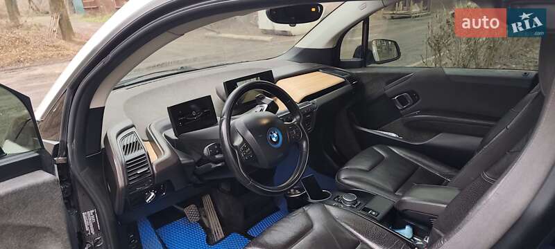 Хэтчбек BMW I3 2015 в Ужгороде