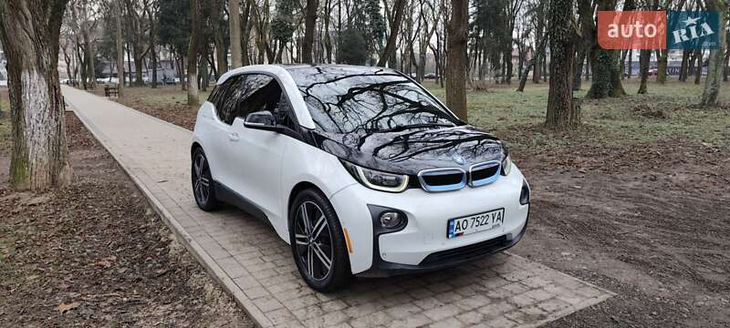 Хэтчбек BMW I3 2015 в Ужгороде