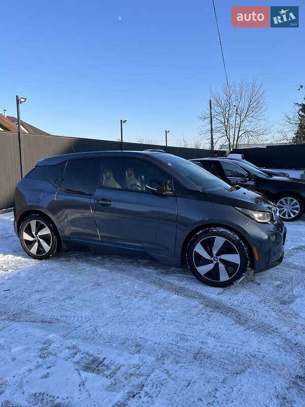 Хетчбек BMW I3 2017 в Чернівцях