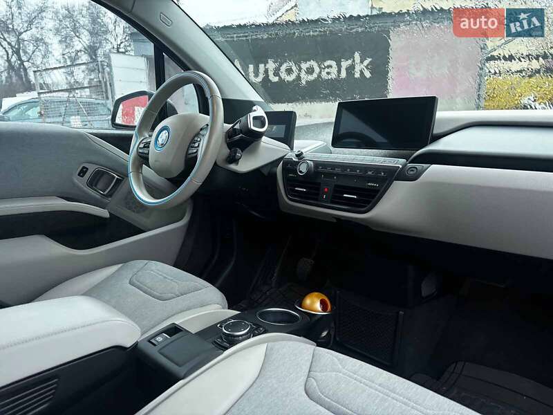 Хэтчбек BMW I3 2015 в Запорожье