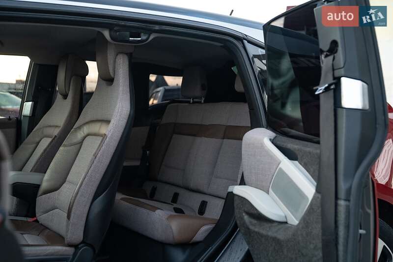 Хэтчбек BMW I3 2018 в Черновцах