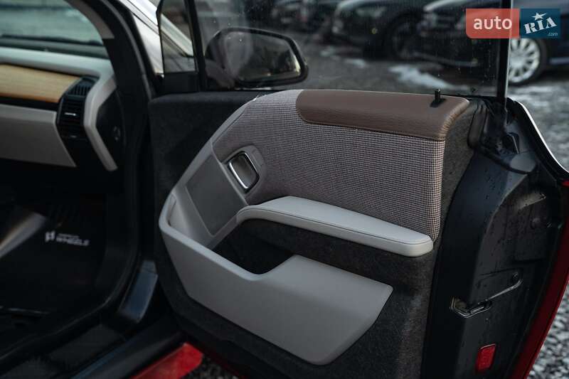 Хэтчбек BMW I3 2018 в Черновцах