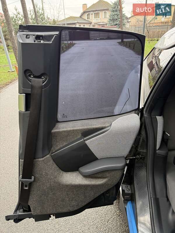 Хетчбек BMW I3 2017 в Києві фото 33 Хетчбек BMW I3 2017 в Києві