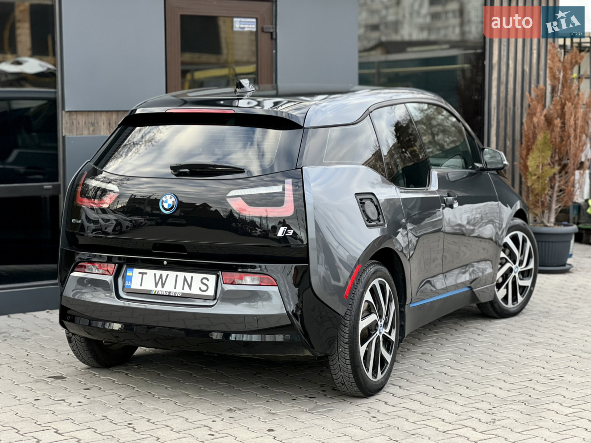 2017 BMW i3 - мініатюра 4