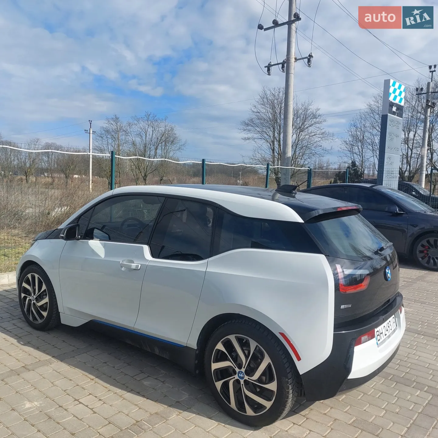 2017 BMW i3 - мініатюра 2