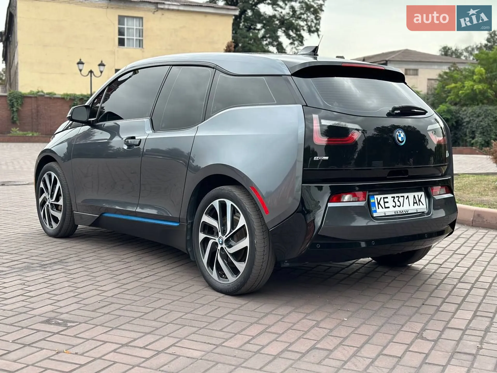 2017 BMW i3 - мініатюра 3