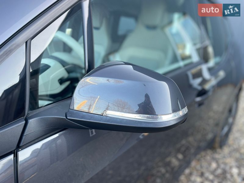 Хетчбек BMW I3 2014 в Стрию