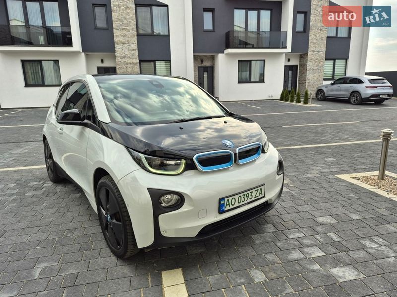 Хэтчбек BMW I3 2016 в Ужгороде