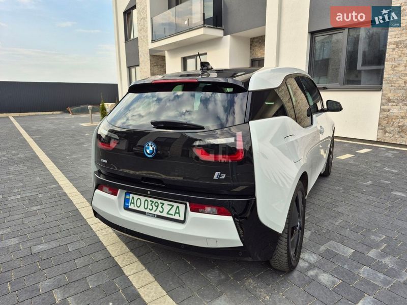 Хэтчбек BMW I3 2016 в Ужгороде