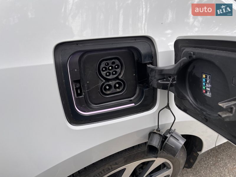 Хэтчбек BMW I3 2016 в Киеве