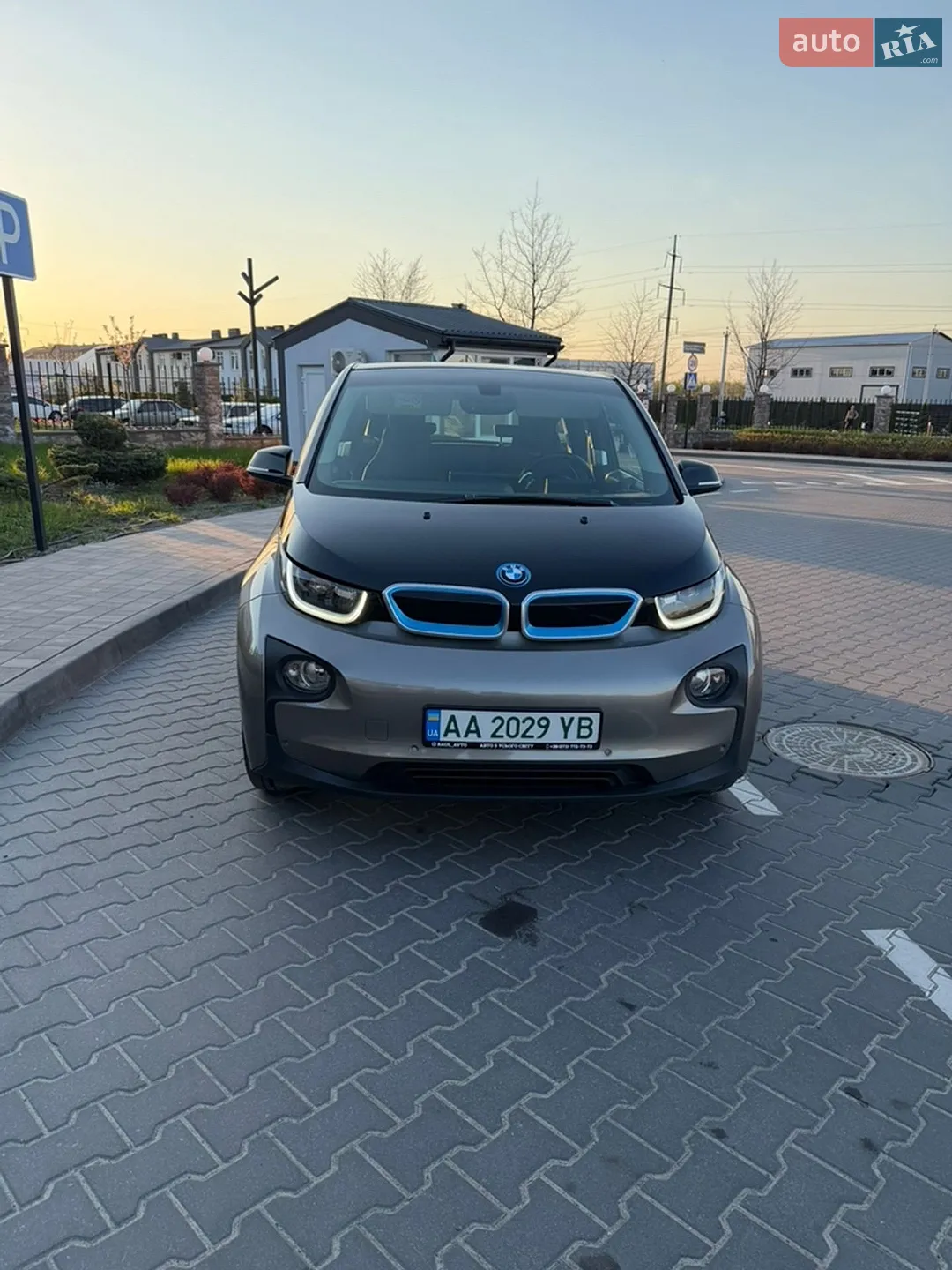 2015 BMW i3 - мініатюра 2