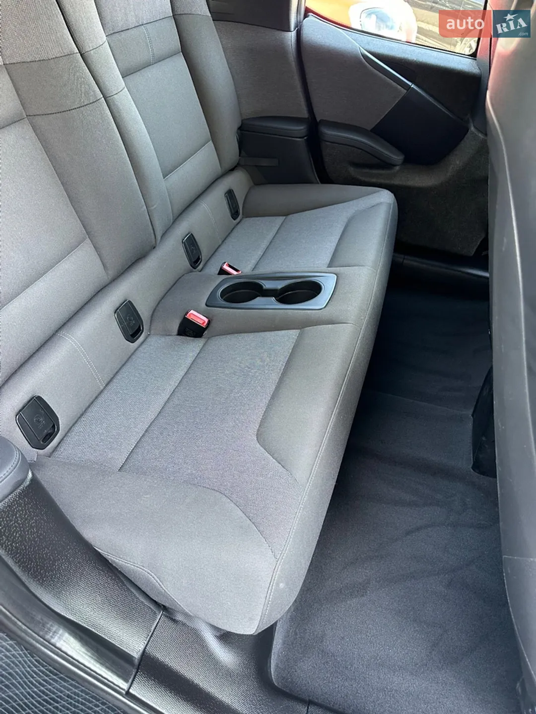 2016 BMW i3 - мініатюра 10
