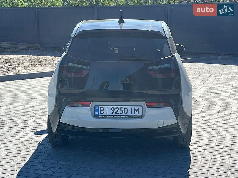 Хетчбек BMW I3 2014 в Горішніх Плавнях