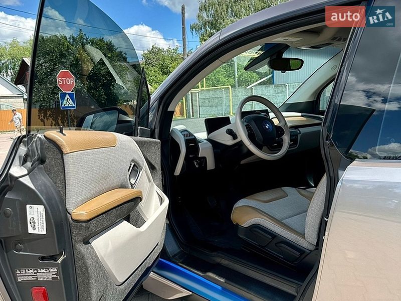 Хэтчбек BMW I3 2014 в Житомире