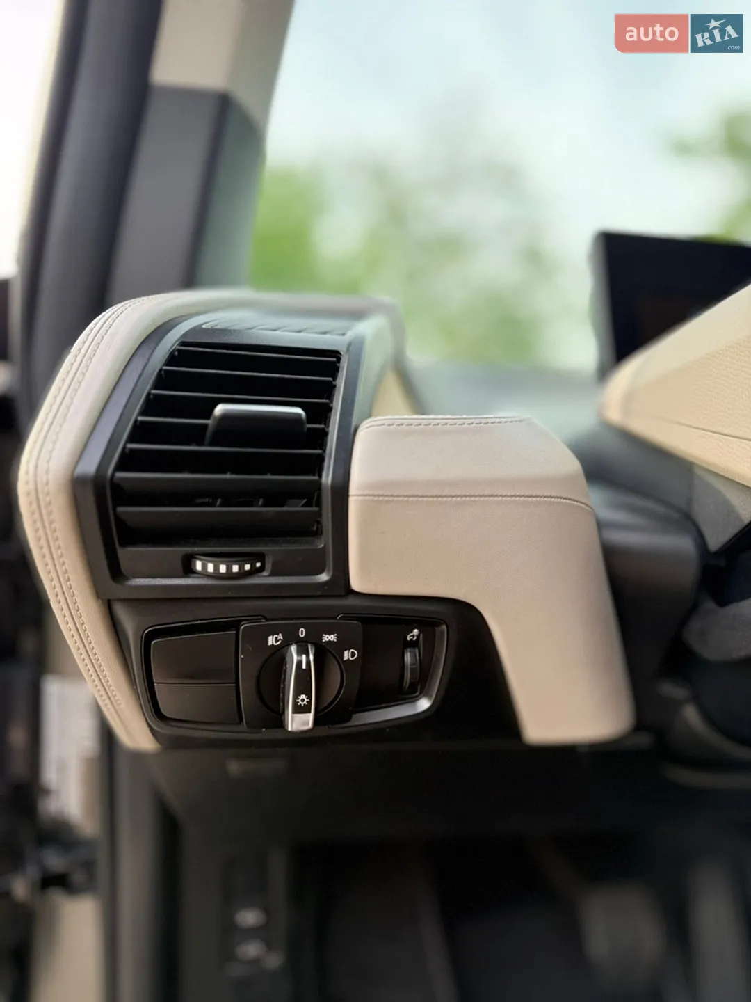 2016 BMW i3 - мініатюра 17