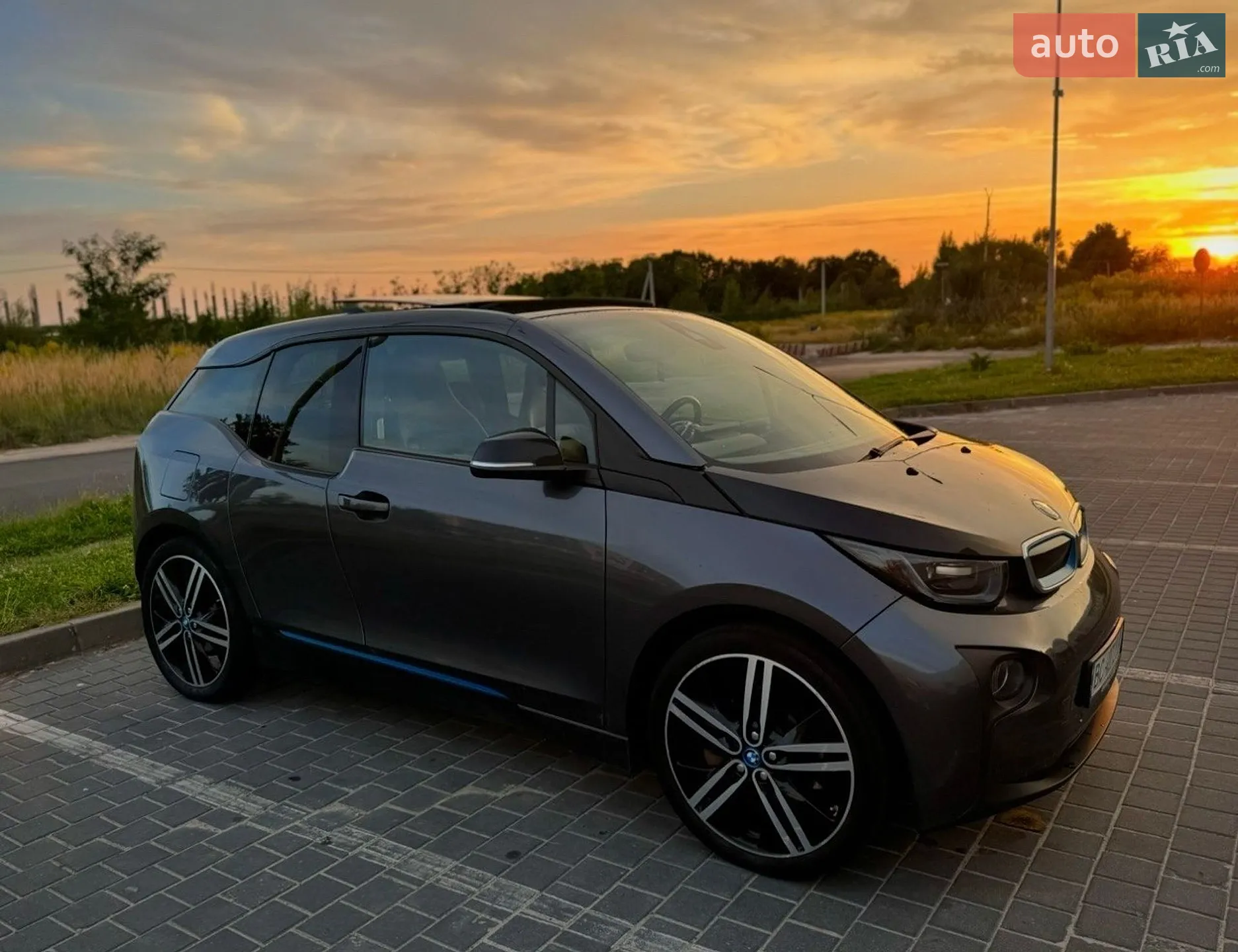 2016 BMW i3 - мініатюра 2