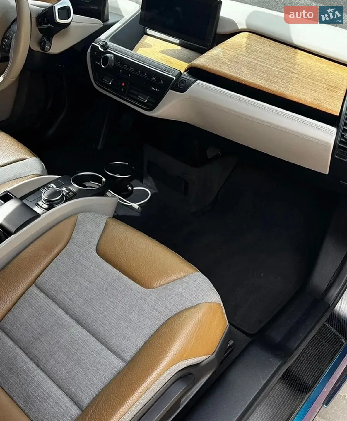 2015 BMW i3 - мініатюра 26