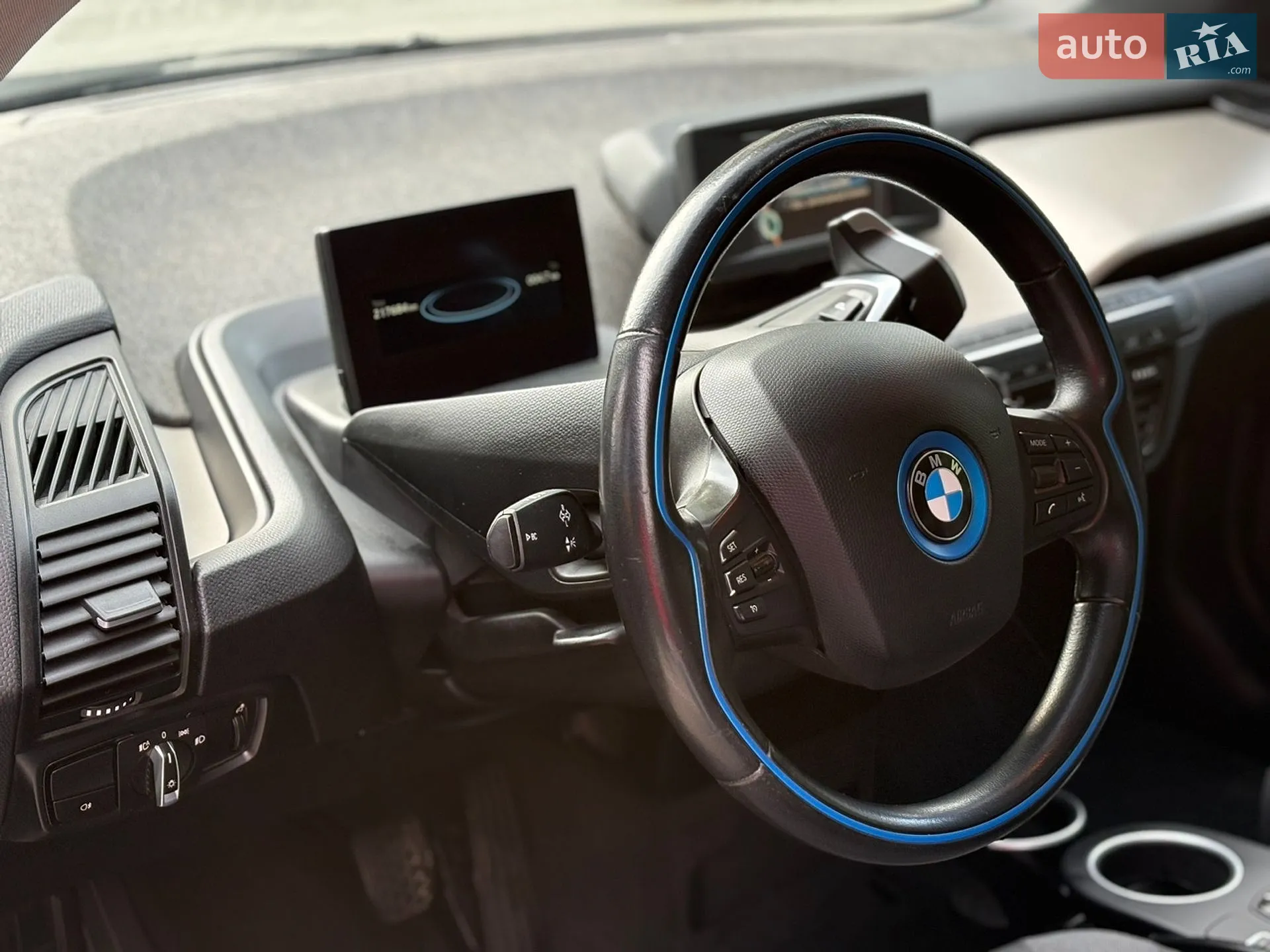 2016 BMW i3 - мініатюра 12
