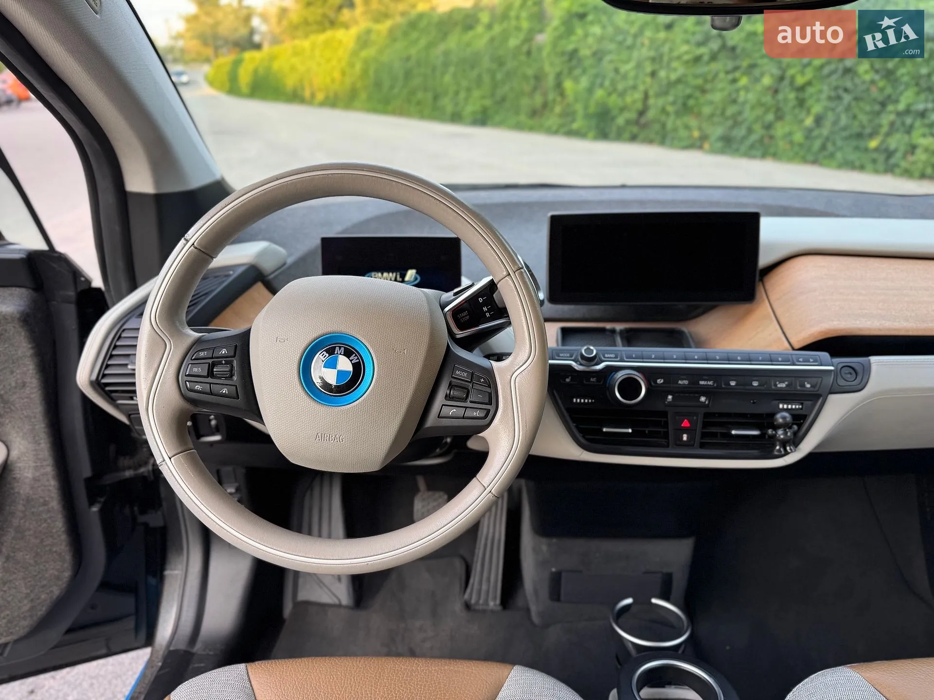 2017 BMW i3 - мініатюра 9