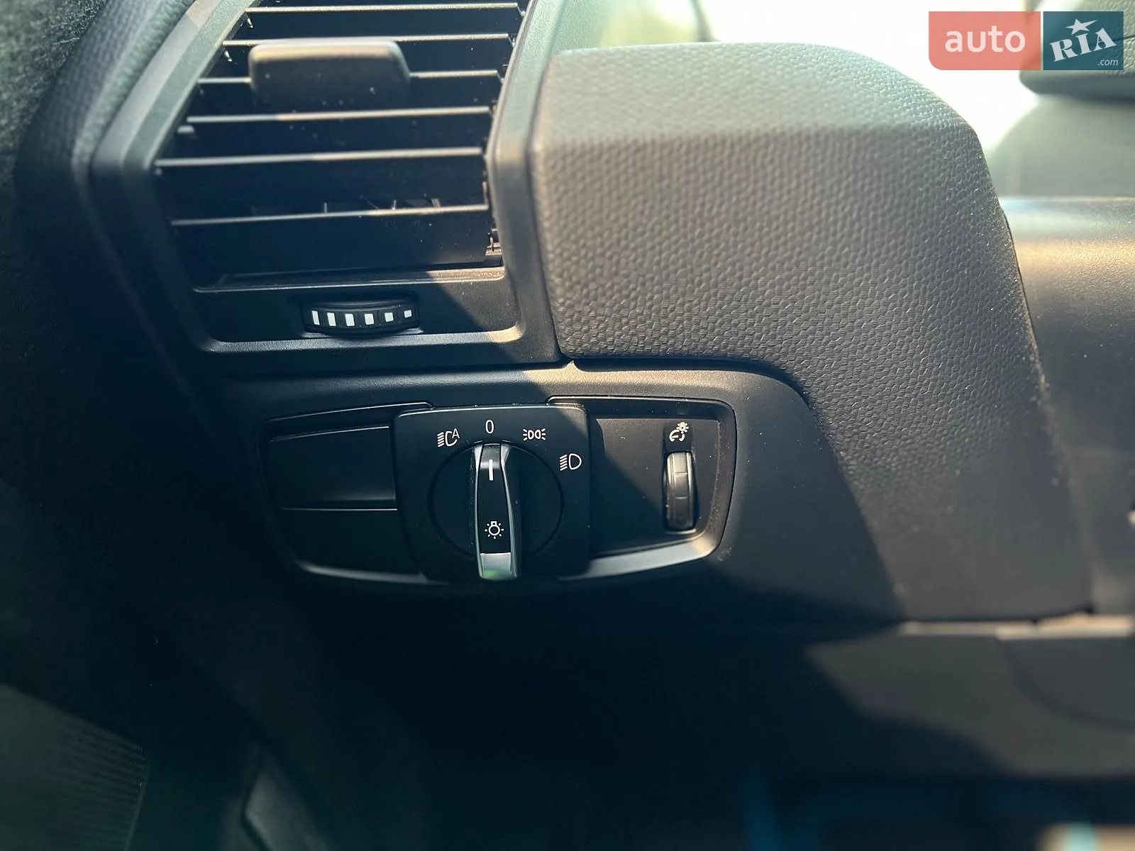 2017 BMW i3 - мініатюра 14