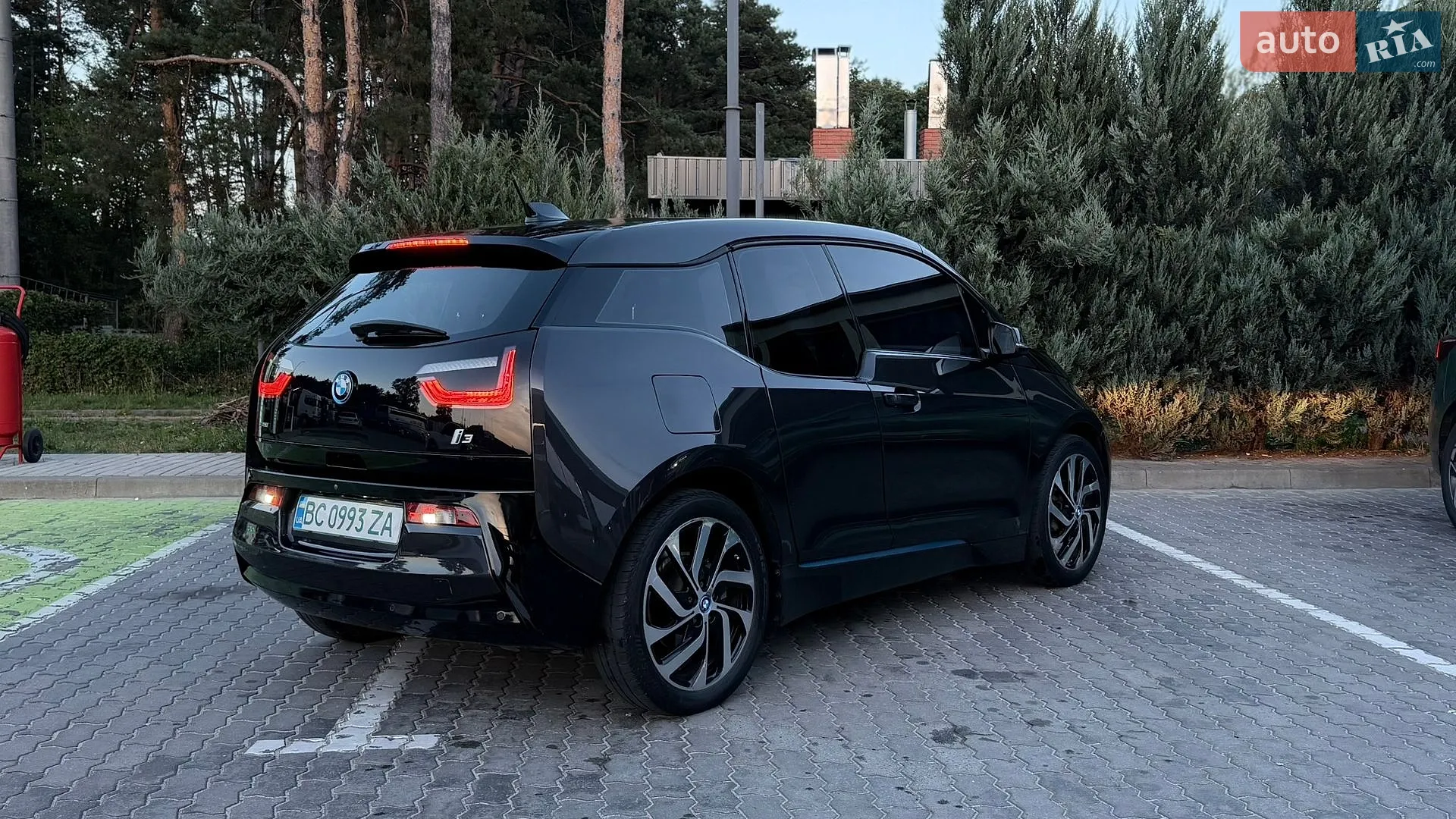 2015 BMW i3 - мініатюра 9