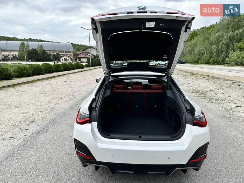 Купе BMW i4 2022 в Дніпрі