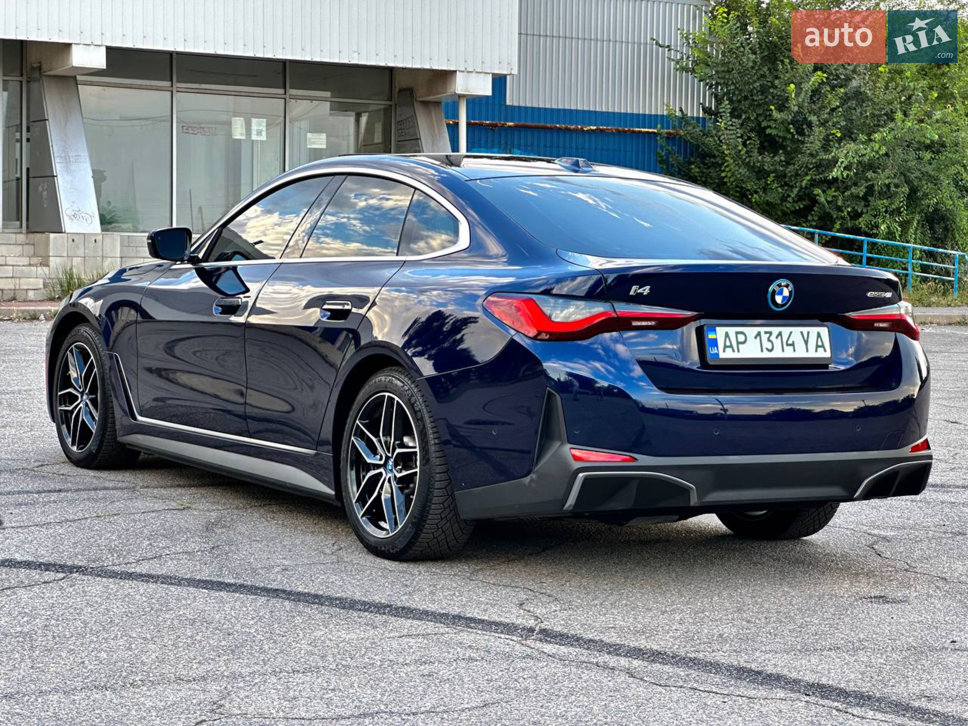2022 BMW i4 - мініатюра 8