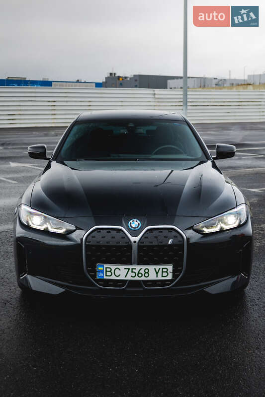Купе BMW i4 2023 в Львові