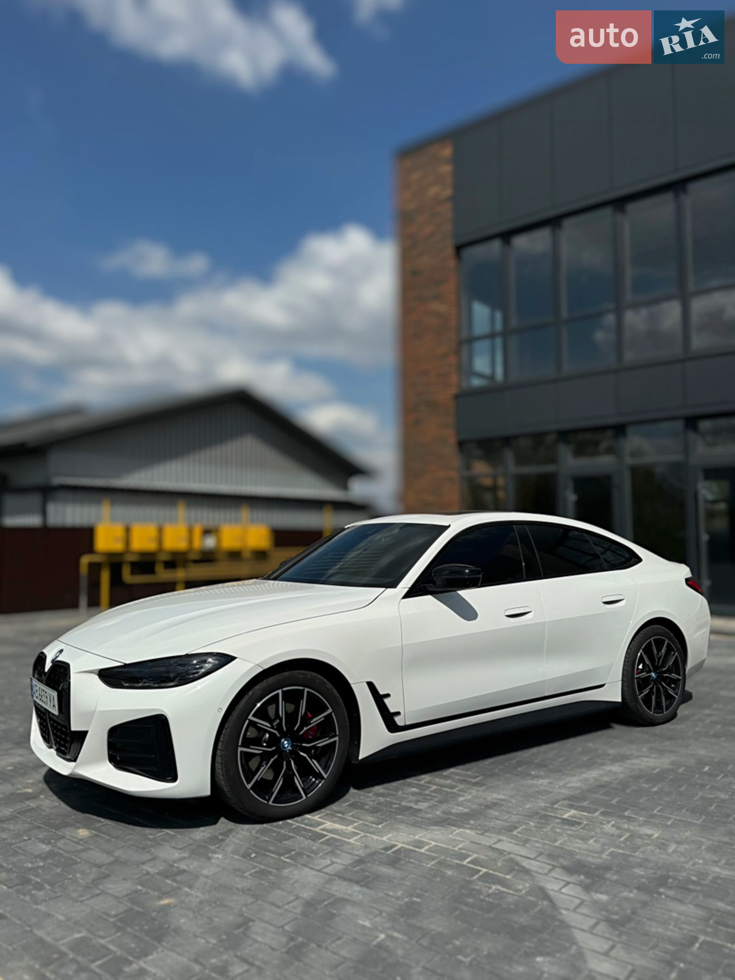 2024 BMW i4 - мініатюра 3