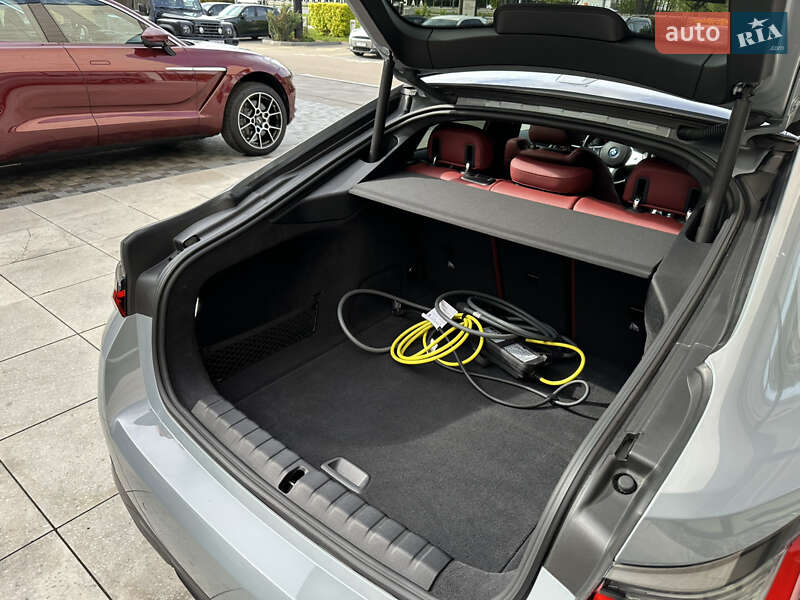 Купе BMW i4 2022 в Києві