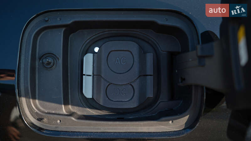 Купе BMW i4 2022 в Киеве фото 18 Купе BMW i4 2022 в Киеве