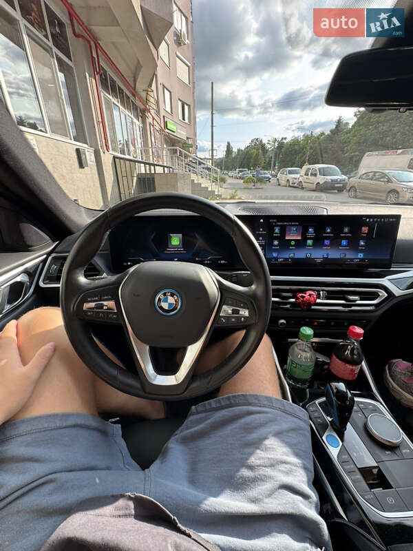 Купе BMW i4 2022 в Львове