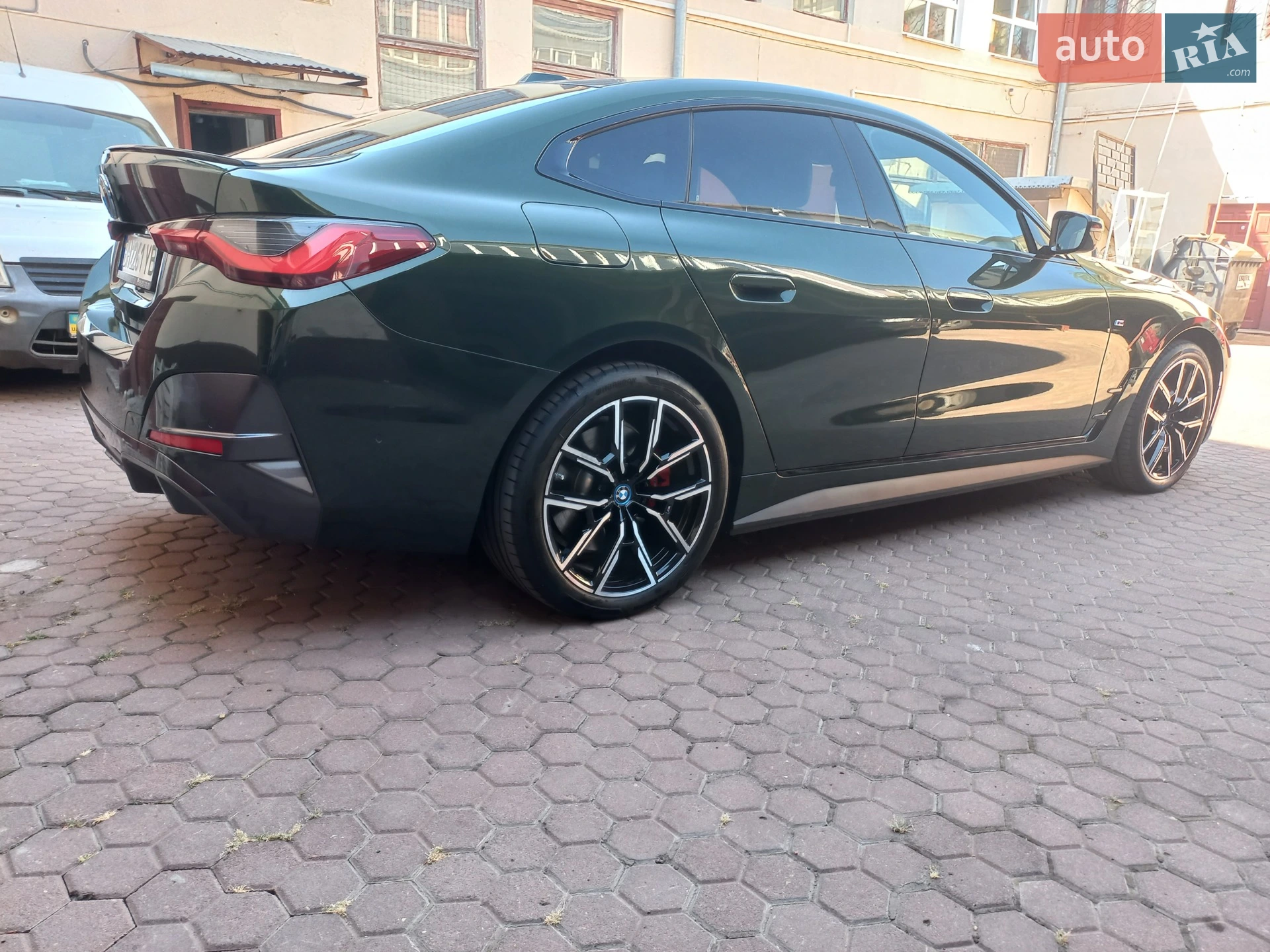 2023 BMW i4 - мініатюра 16