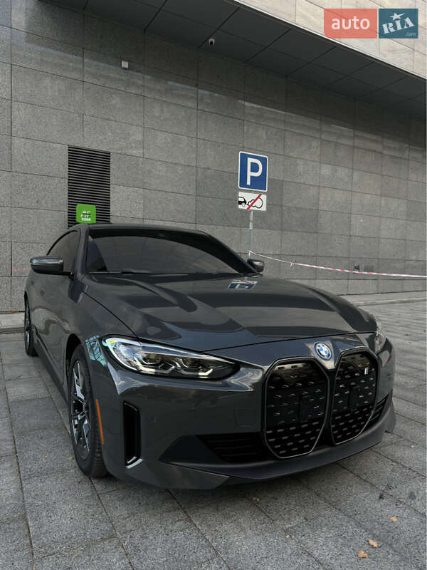 Купе BMW i4 2022 в Киеве
