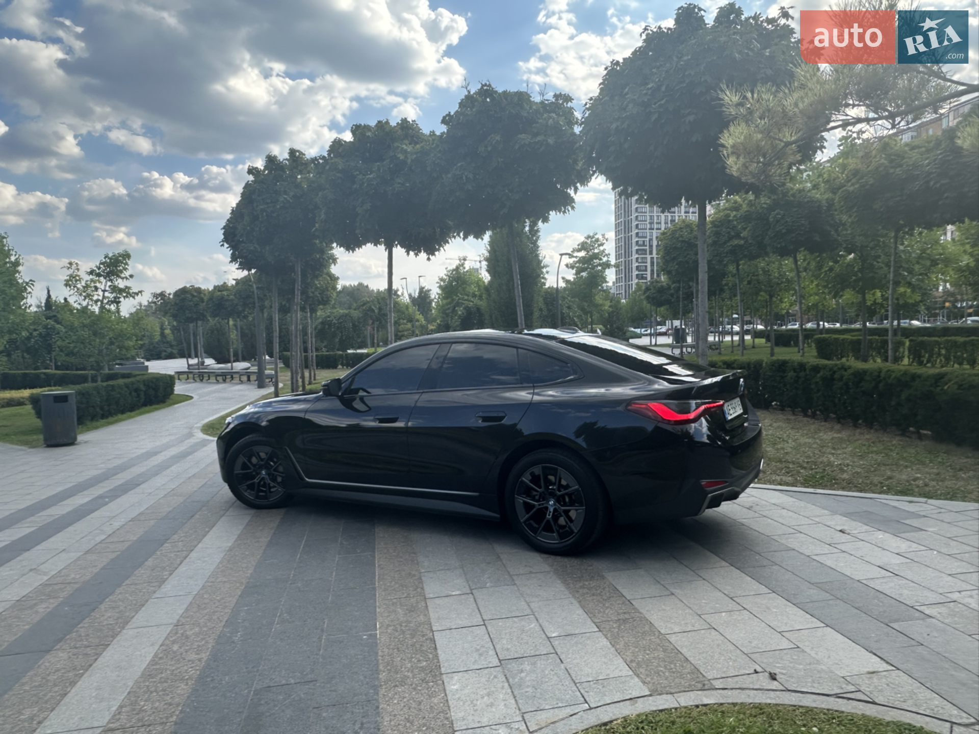 2022 BMW i4 - мініатюра 3
